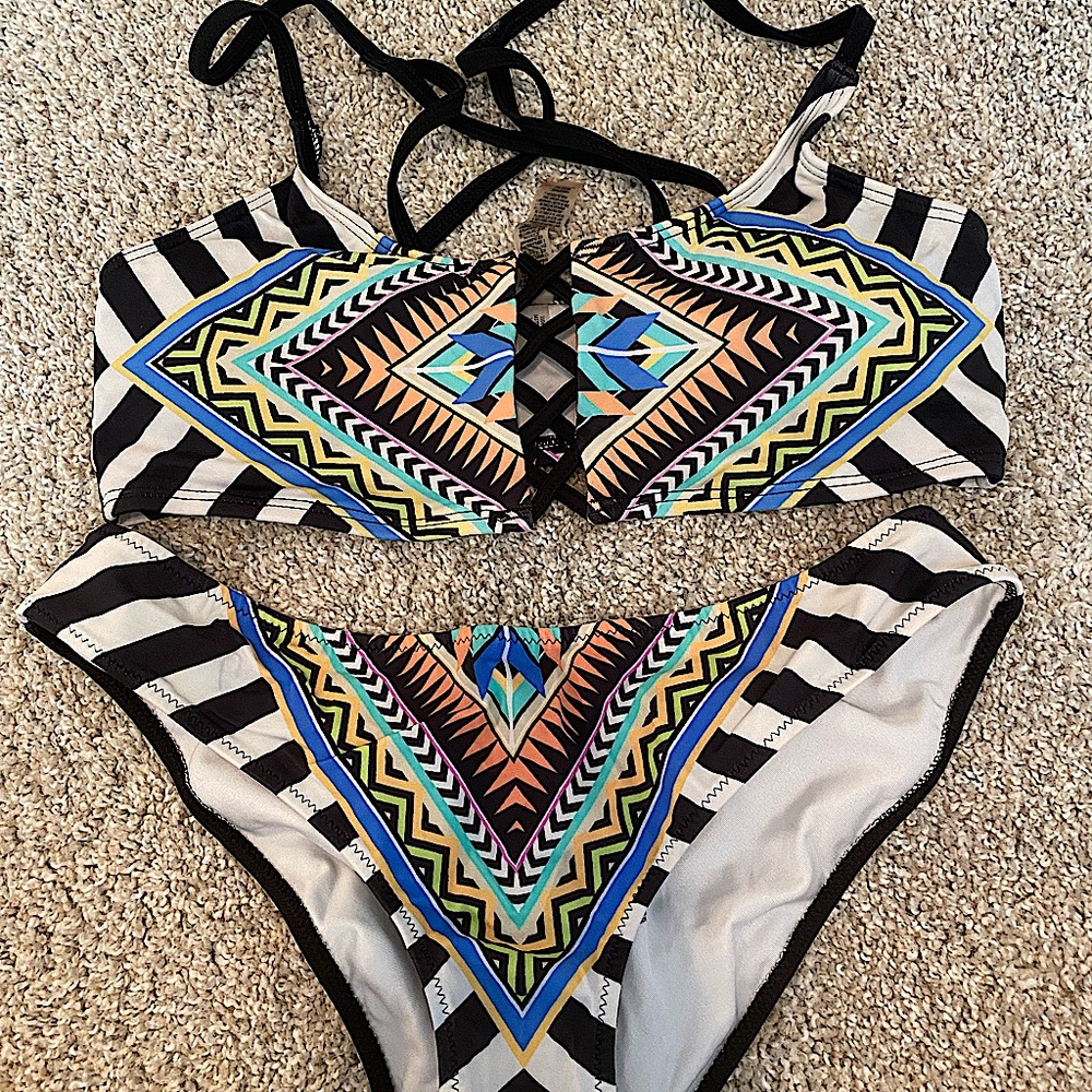Victoria’s Secret bikini